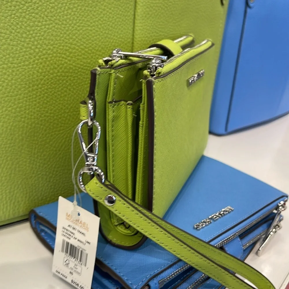 MICHAEL KORS LG DOUBLE ZIP WRISTLET Wallet Phone Case Holder Lime NWT